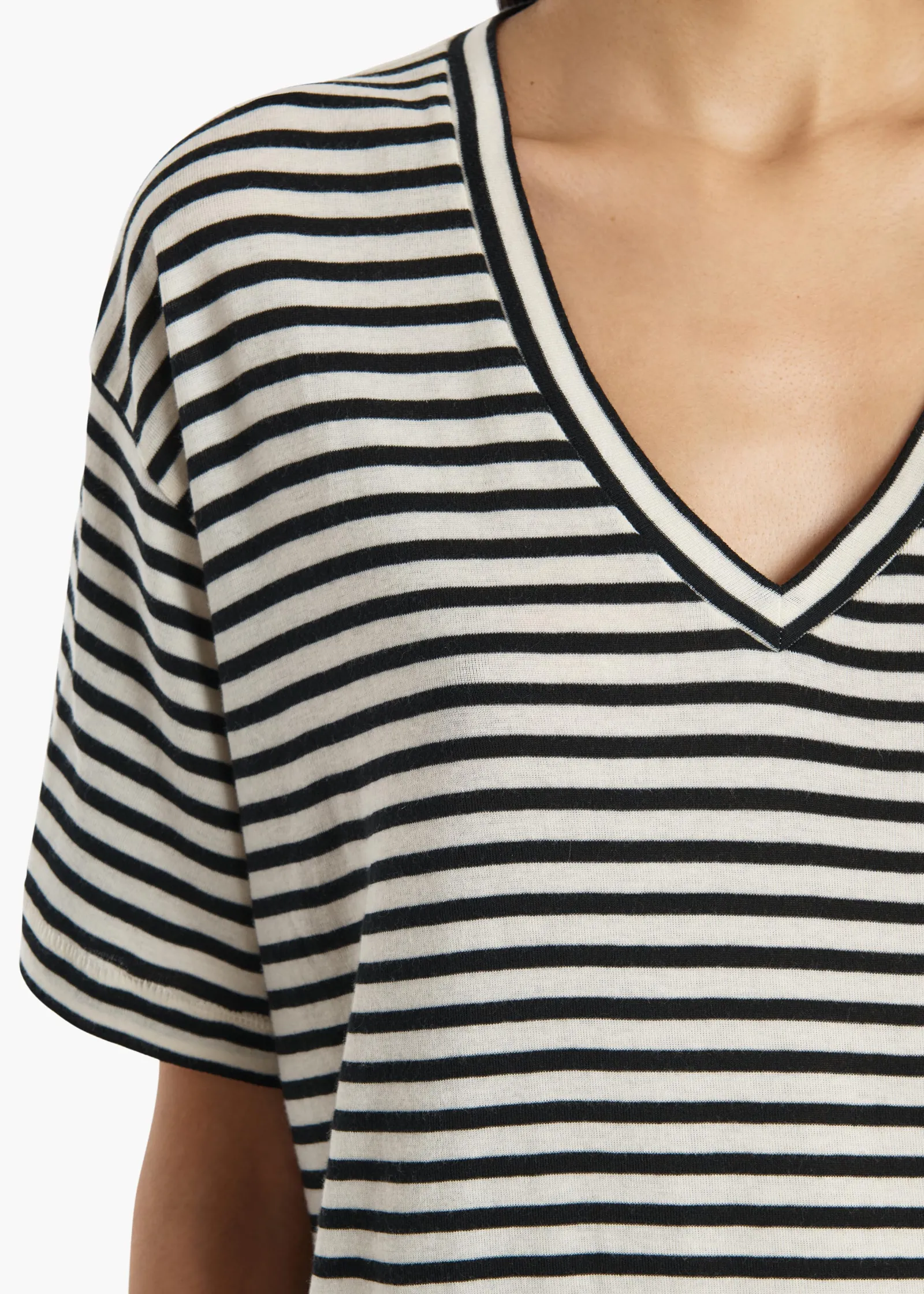 Khaite T-Shirts & Tanks-Linda T-Shirt in Black and Off White
